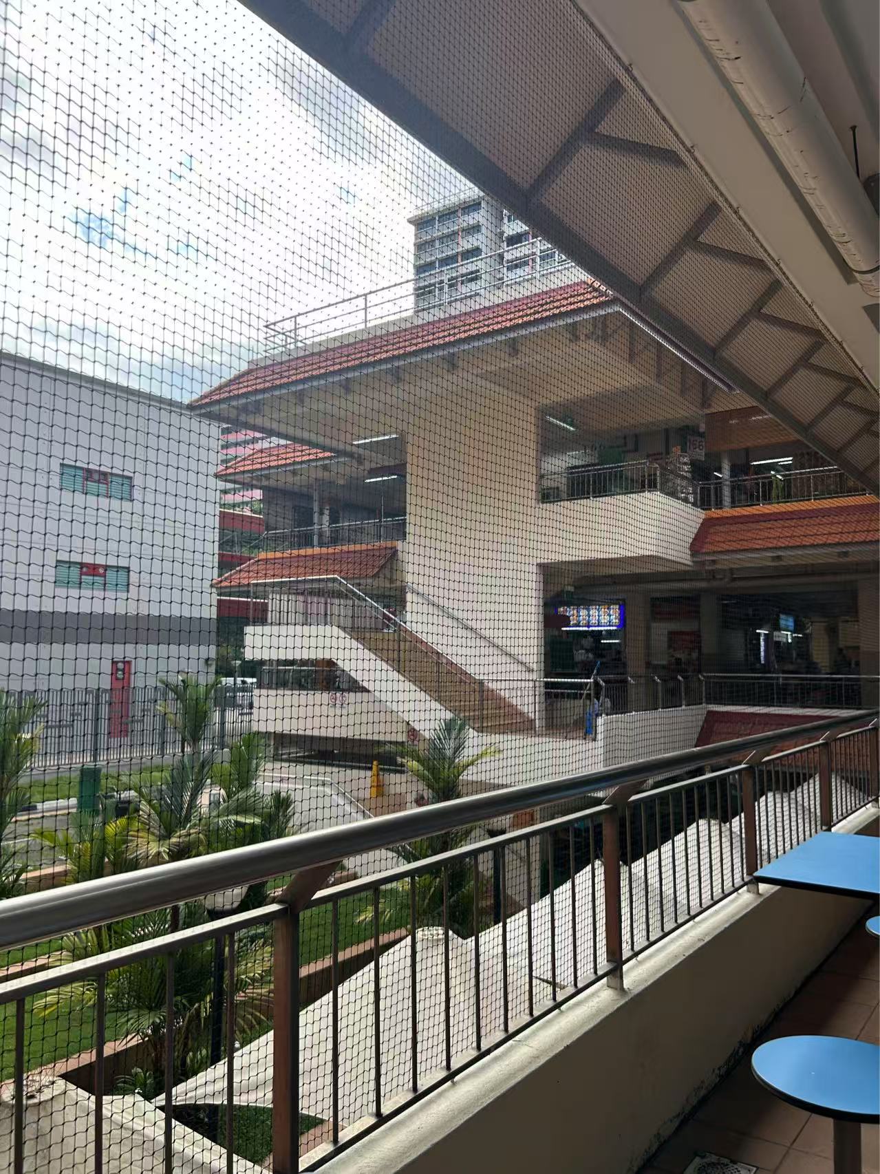 小贩中心的座位